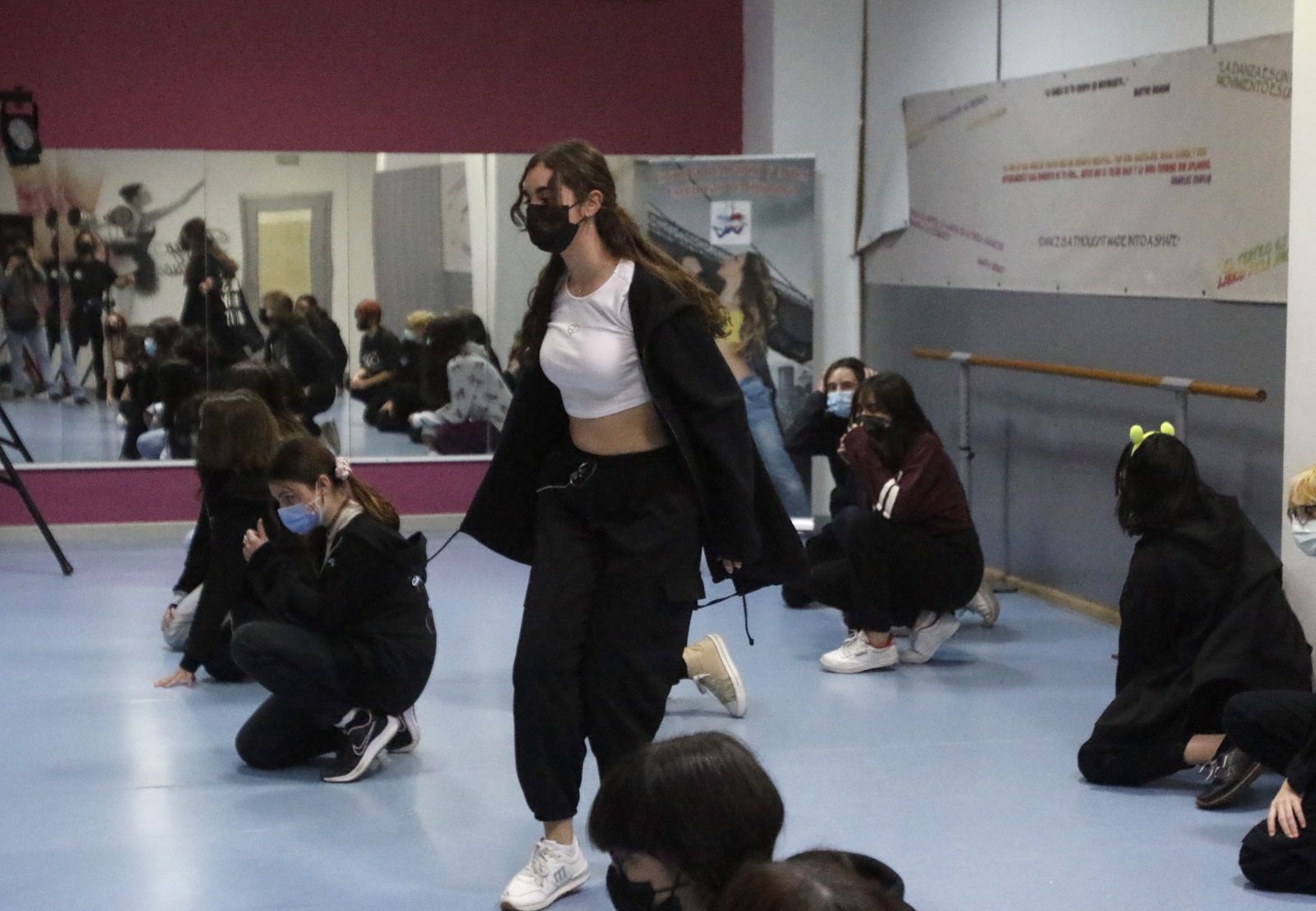 Las fotografías de una clase de K-pop en Córdoba, el baile coreano de moda