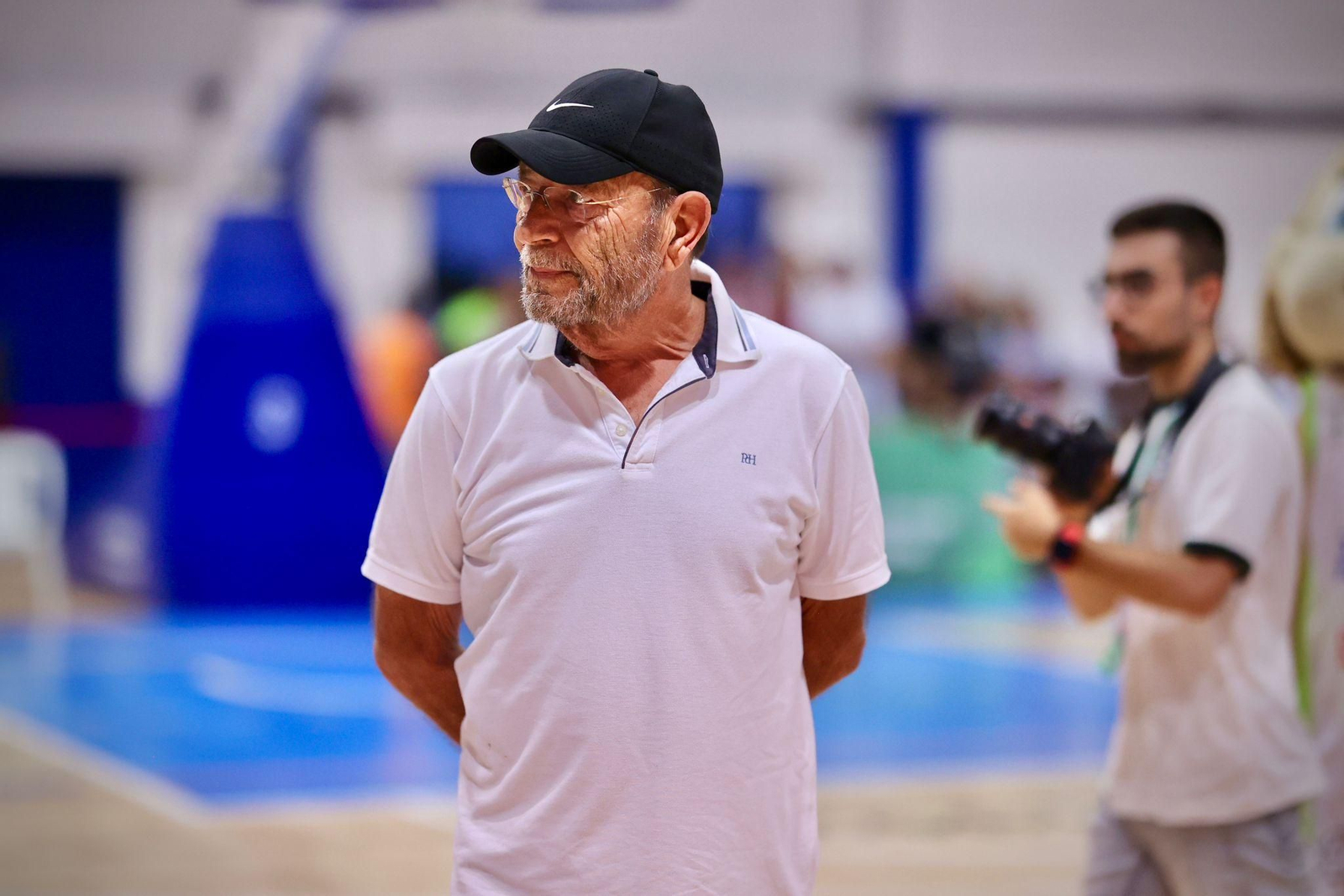 El bonito homenaje a Manolo Rincón durante el Unicaja-Alba