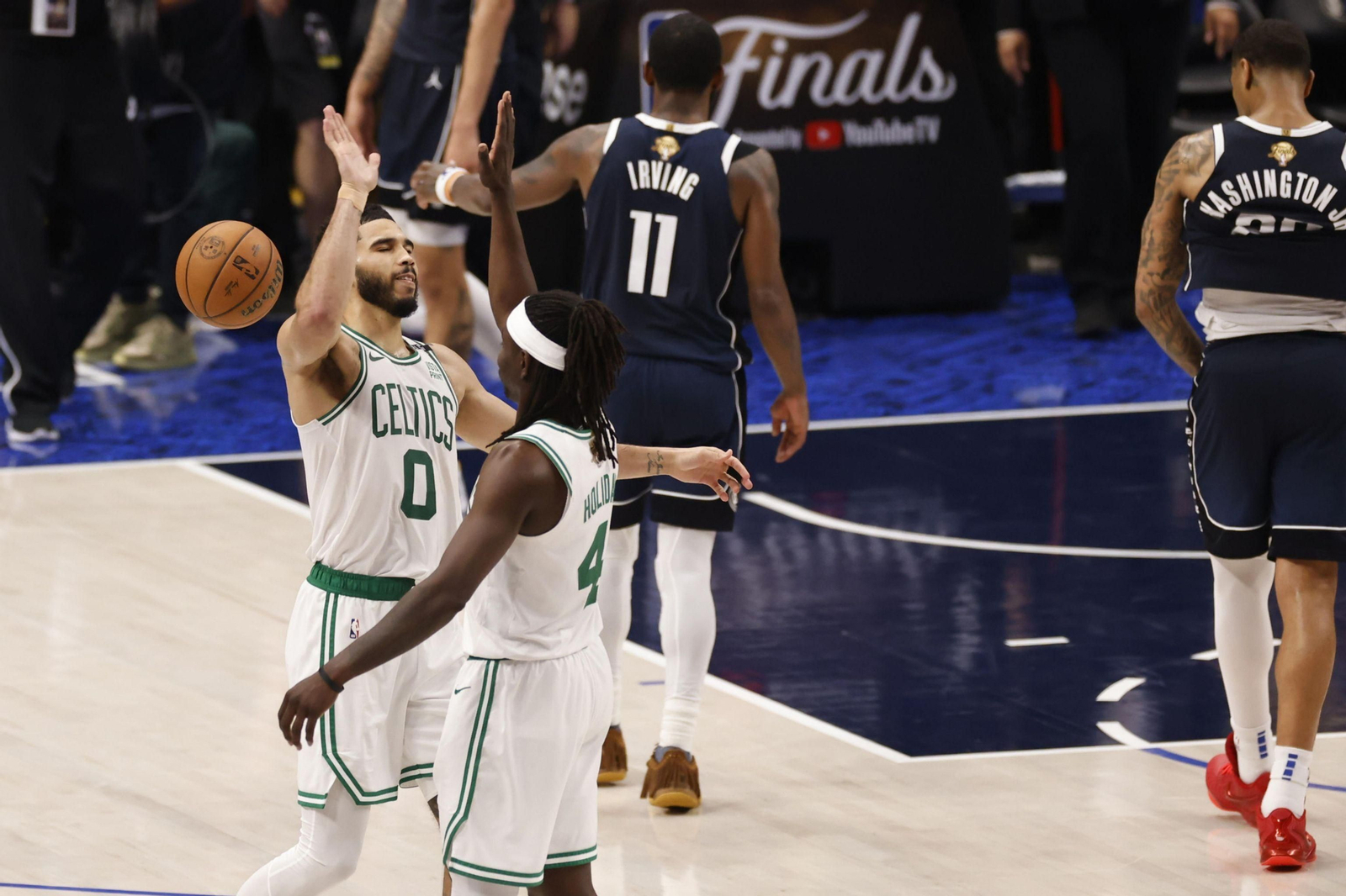 Las mejores fotos del tercer partido de la final de la NBA