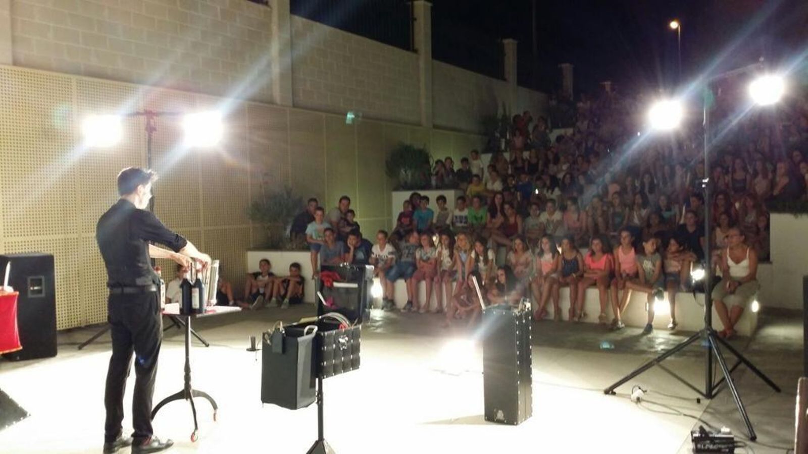 Actuación de magia para los niños