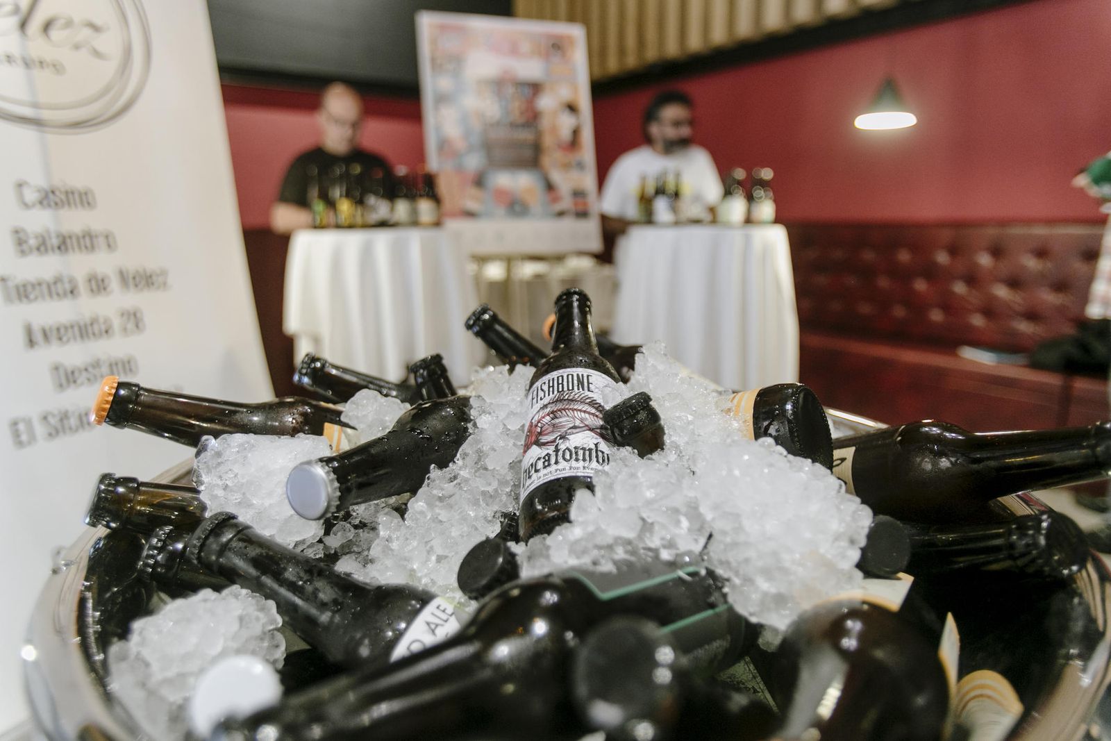 José Tinoco y Miguel Rodríguez, durante la presentación del 'Weekend Beer Cádiz', ayer en el Casino Gaditano.