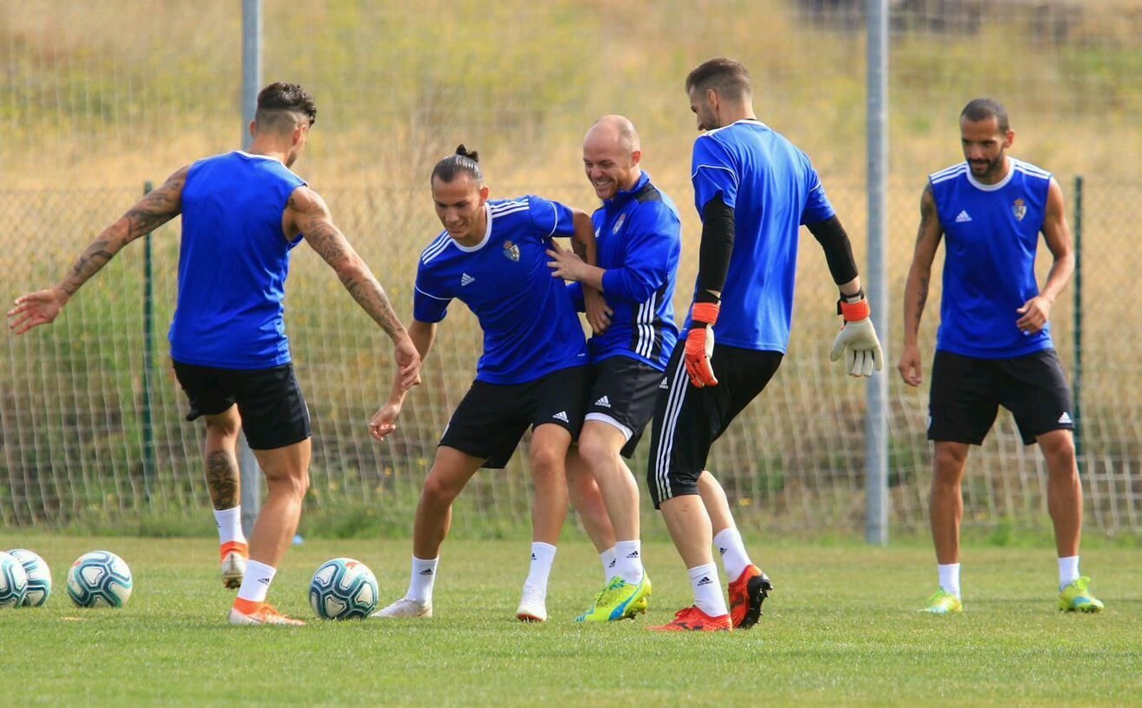 Jugadores de la Ponferradina, en uno de los últimos entrenamientos de la actual pretemporada.