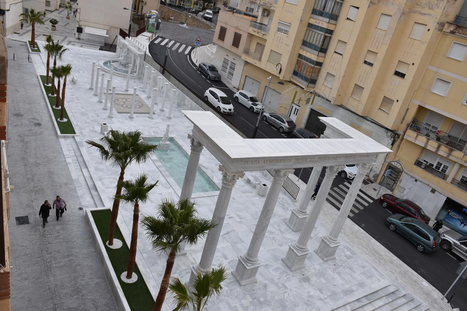 Plaza de mármol en Almería.