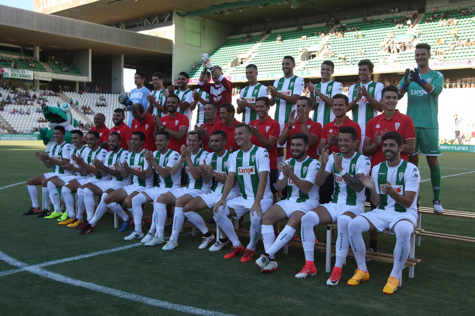 Las imágenes de la presentación del Córdoba ante su afición