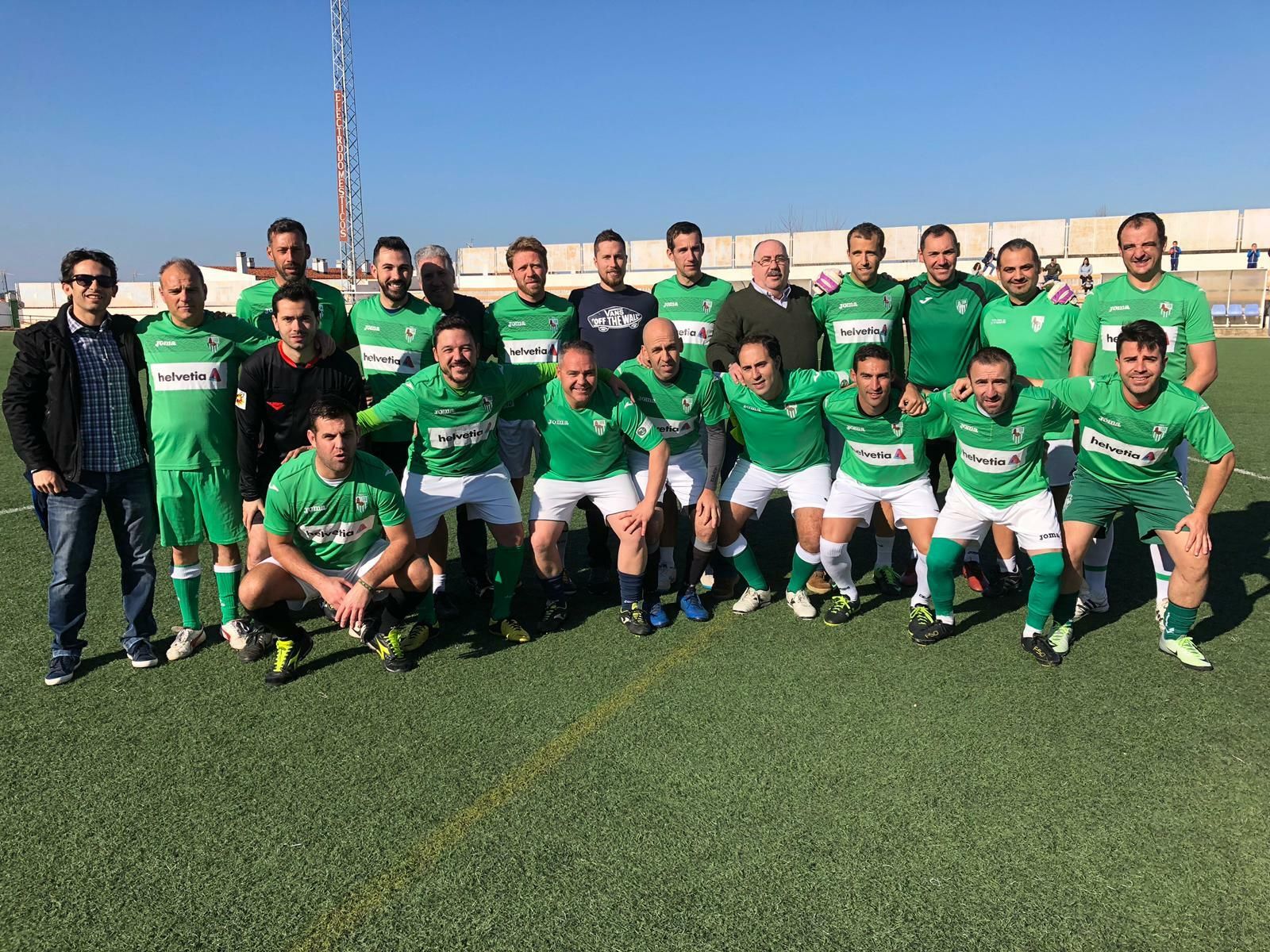 Los jugadores del Cortegana en un partido de una edición anterior.