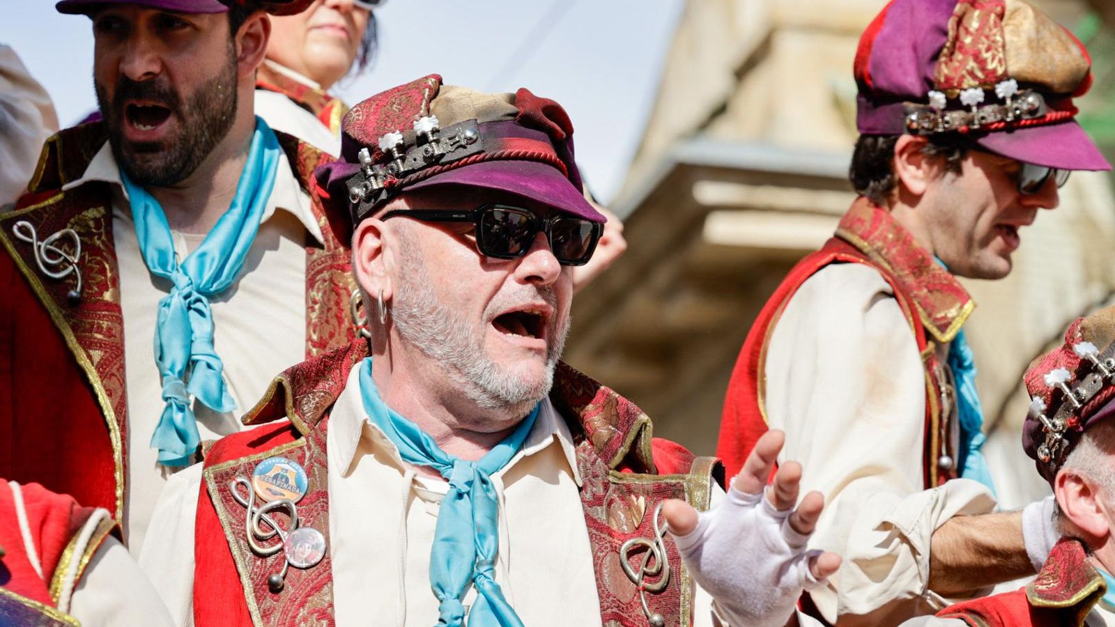 Las mejores imágenes del primer domingo de Carnaval de Cádiz