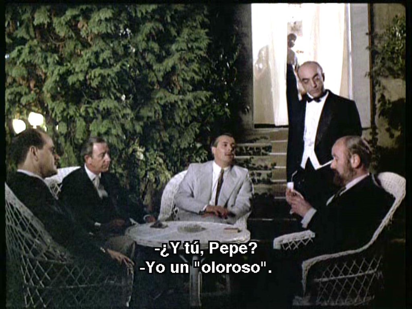 El cameo de José Manuel Caballero Bonald en 'Dragón Rapide'.