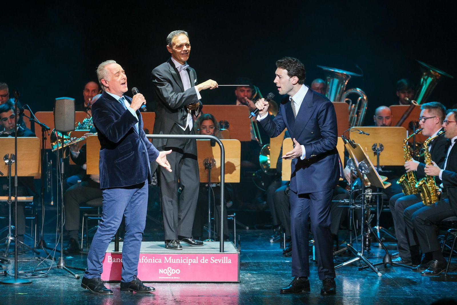 Imágenes del espectáculo Así canta nuestra tierra en Navidad, de la Fundación Cajasol y Alalá