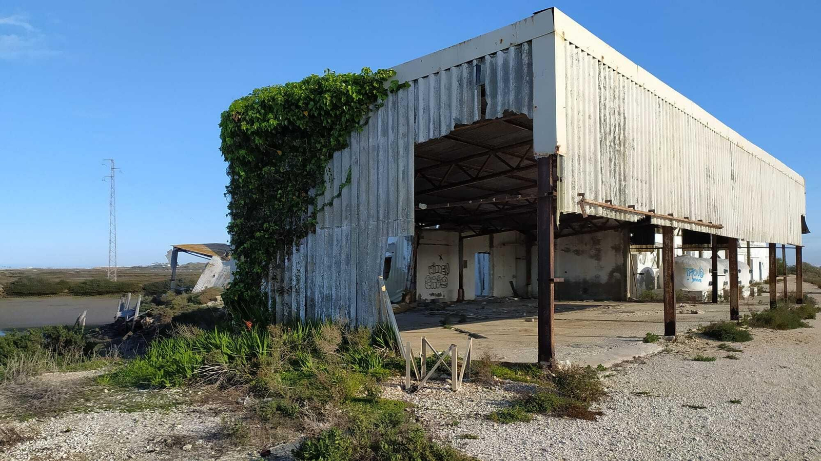 La degradación de la salina La Carabela en San Fernando