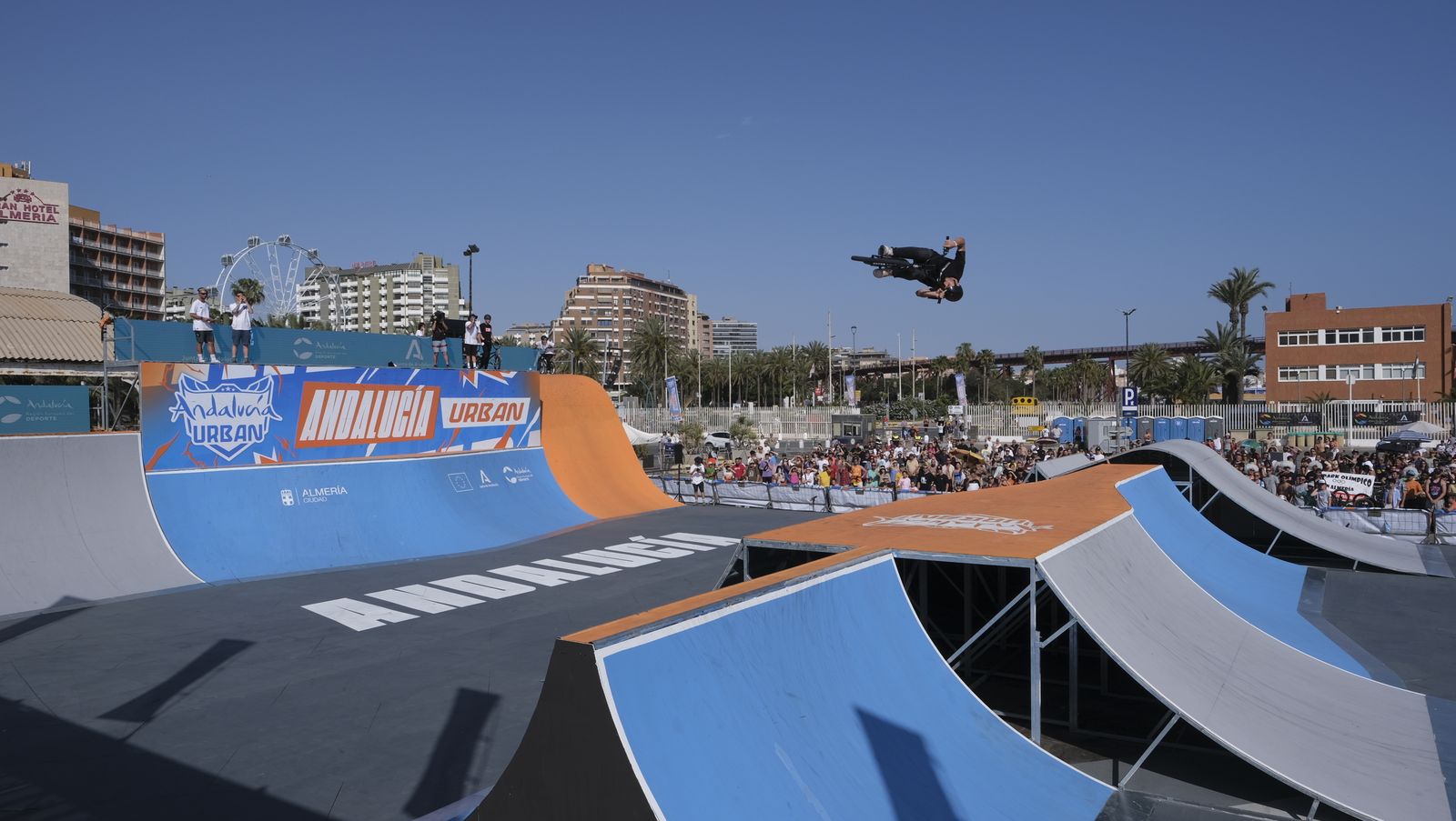 Imágenes de la tercera jornada de la Andalucía World Series Almería