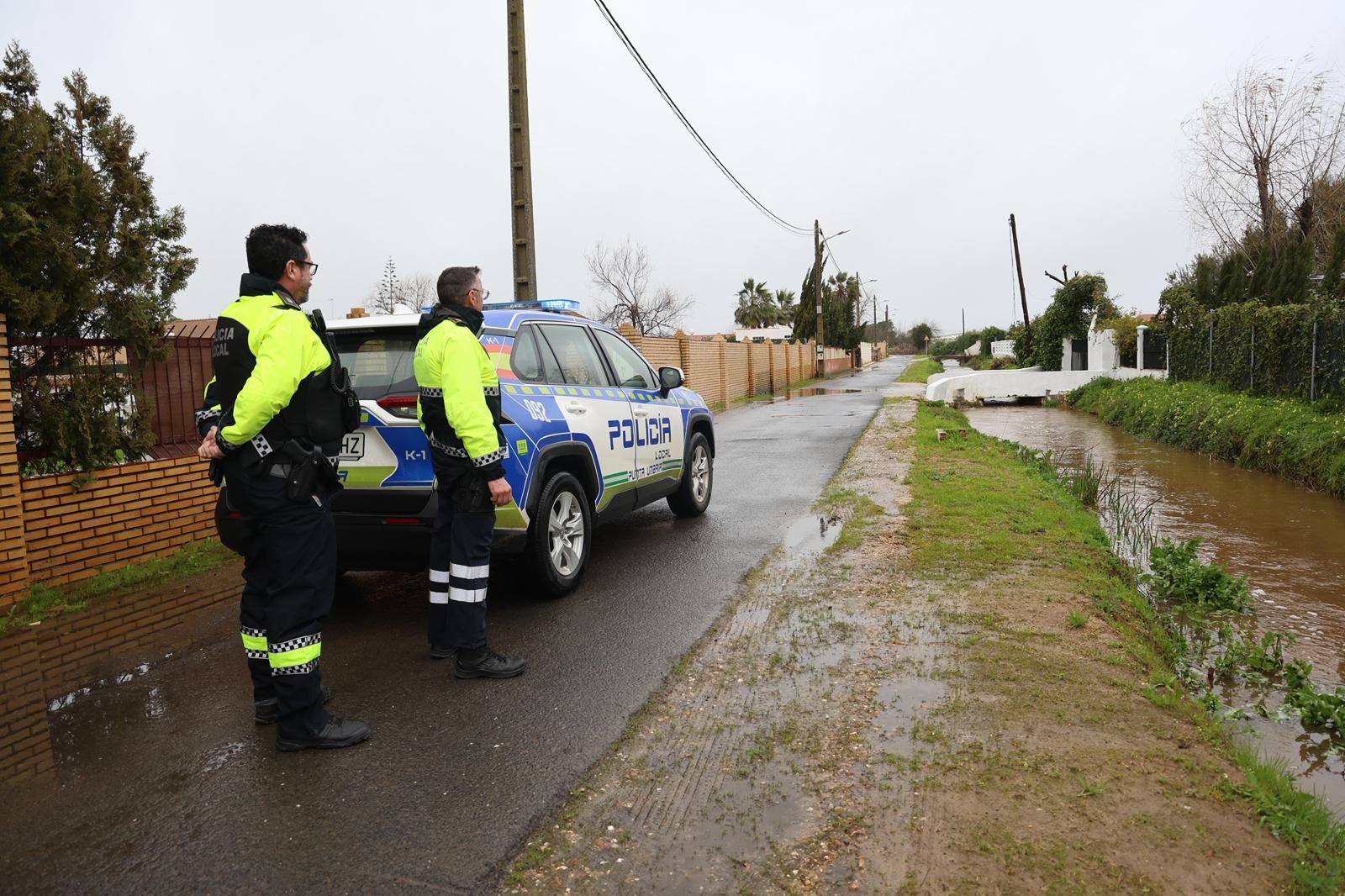 Fotografías de El Portil y El Rincón, donde los vecinos han sido desalojados por la borrasca Leonardo