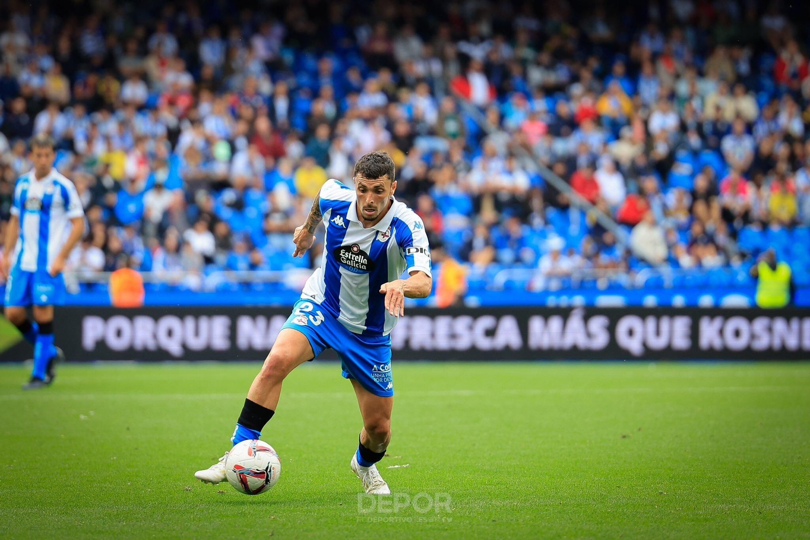Ximo Navarro durante un partido. Ximo Navarro durante un partido.