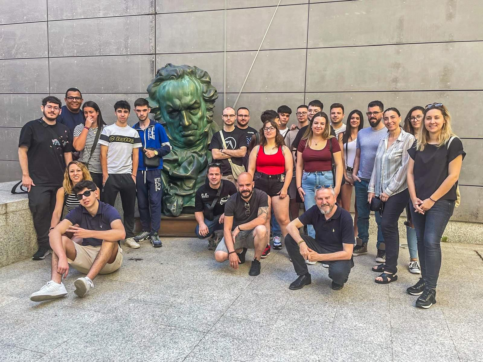 Profesores y alumnos en la Academia del Cine.