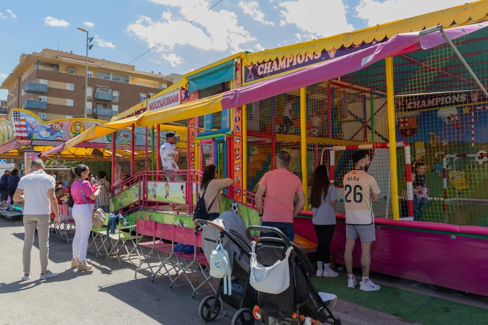 Domingo en las fiestas del barrio del Bulevar.