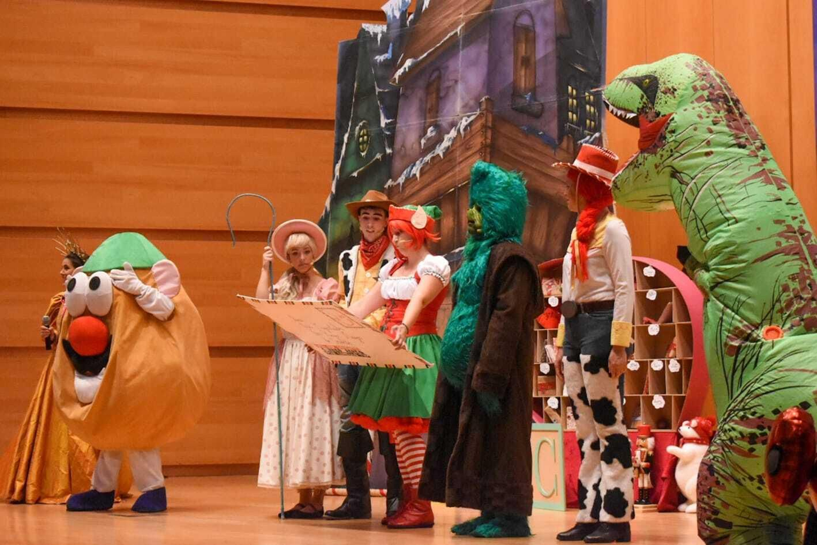 Imágenes de la Gala de la Ilusión de los Reyes Magos de Cádiz