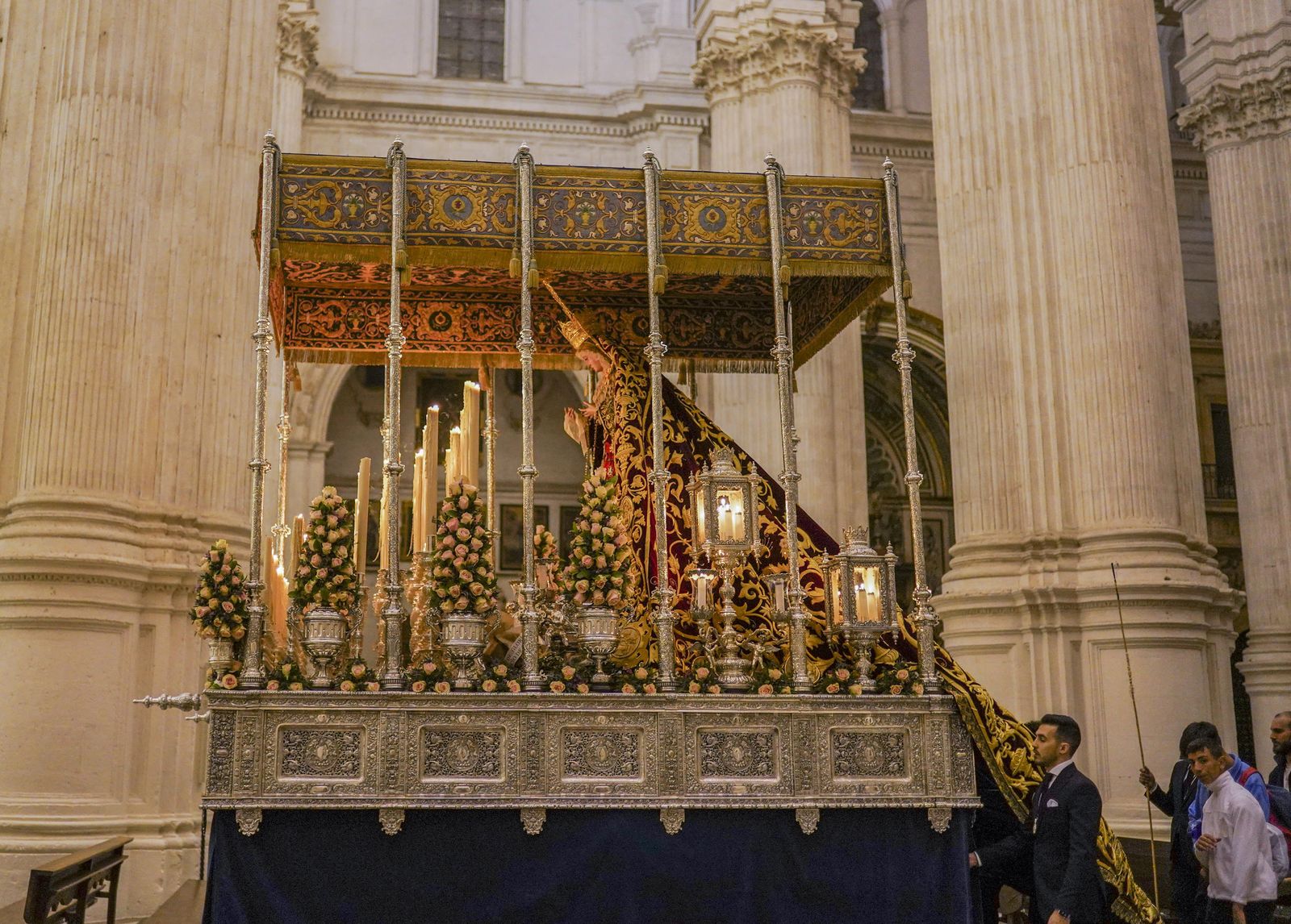Crónica gráfica del Domingo de Ramos en Granada