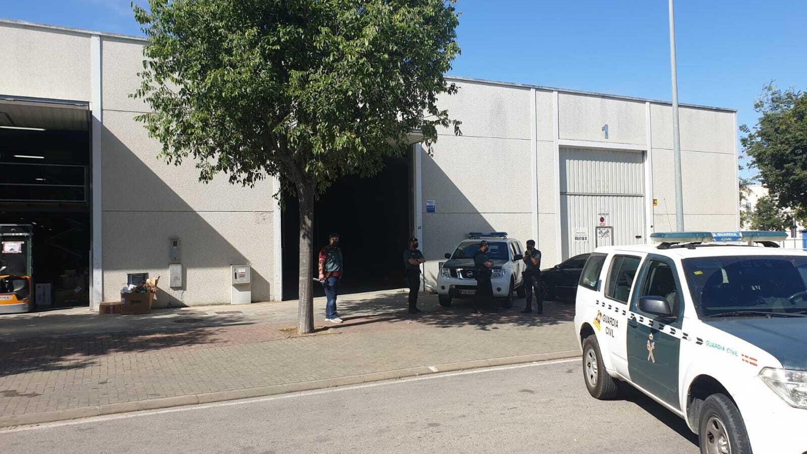 Inspección de la nave industrial en Jerez.