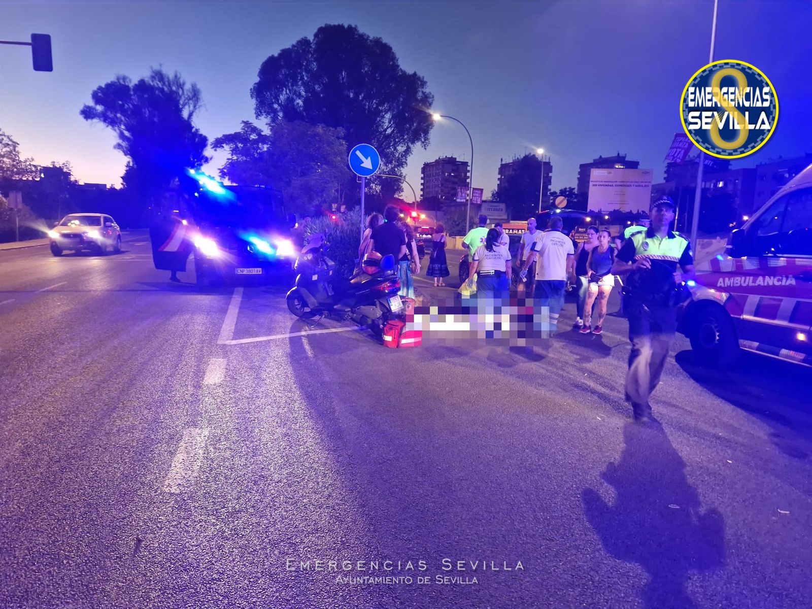 Una imagen de los servicios de emergencia actuando tras el atropello mortal.
