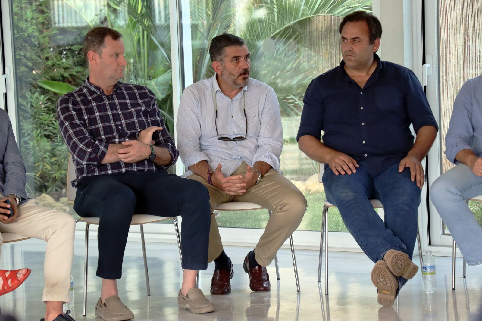 Imágenes del debate de "La Noche de los Frutos Rojos"