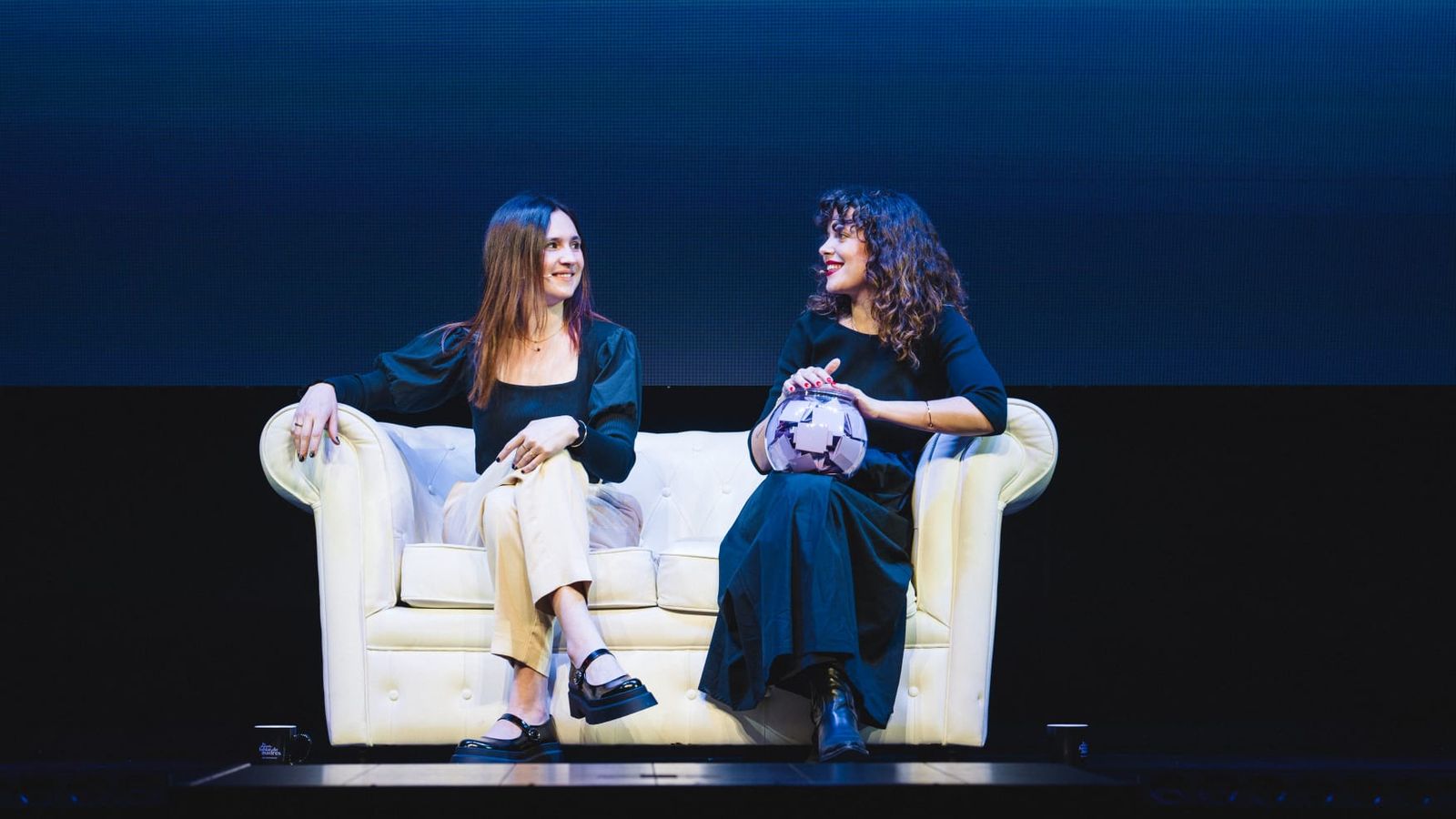 Andrea y Paola en el show