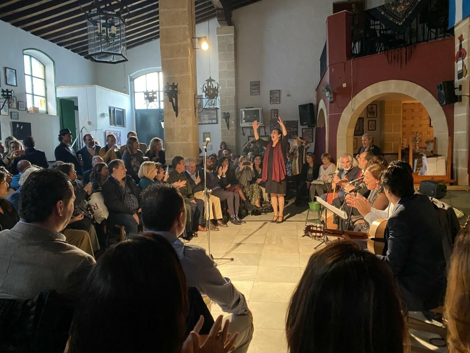 Imágenes de la zambomba de socios en Don Antonio Chacón