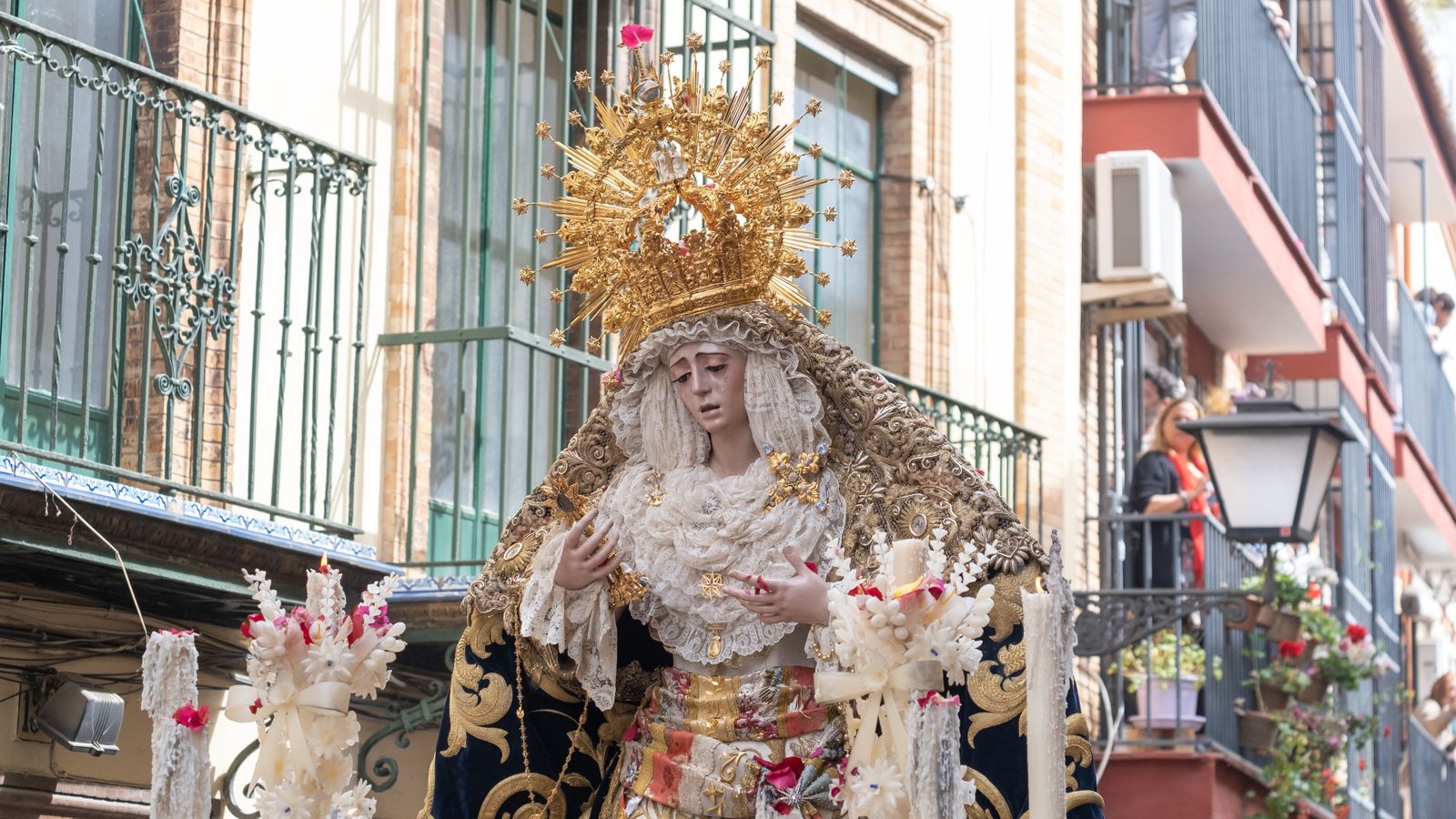 El traslado de la Estrella a su capilla, en imágenes