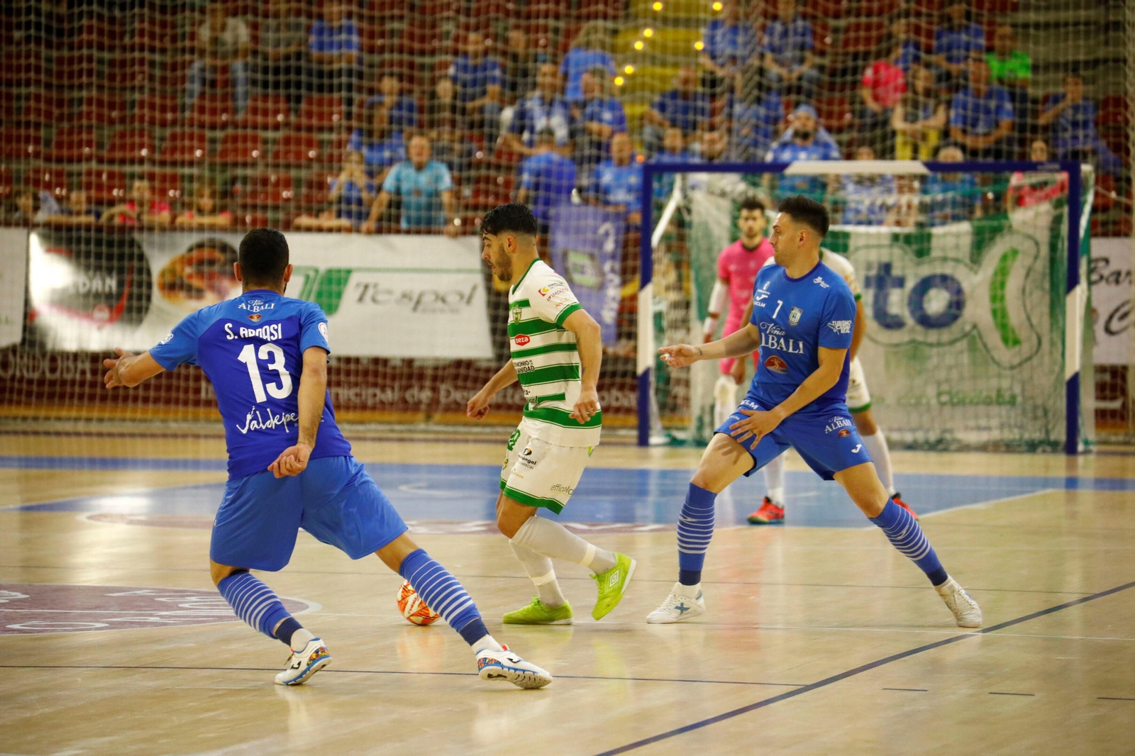 La derrota del Córdoba Futsal ante el Viña Albali Valdepeñas, en imágenes