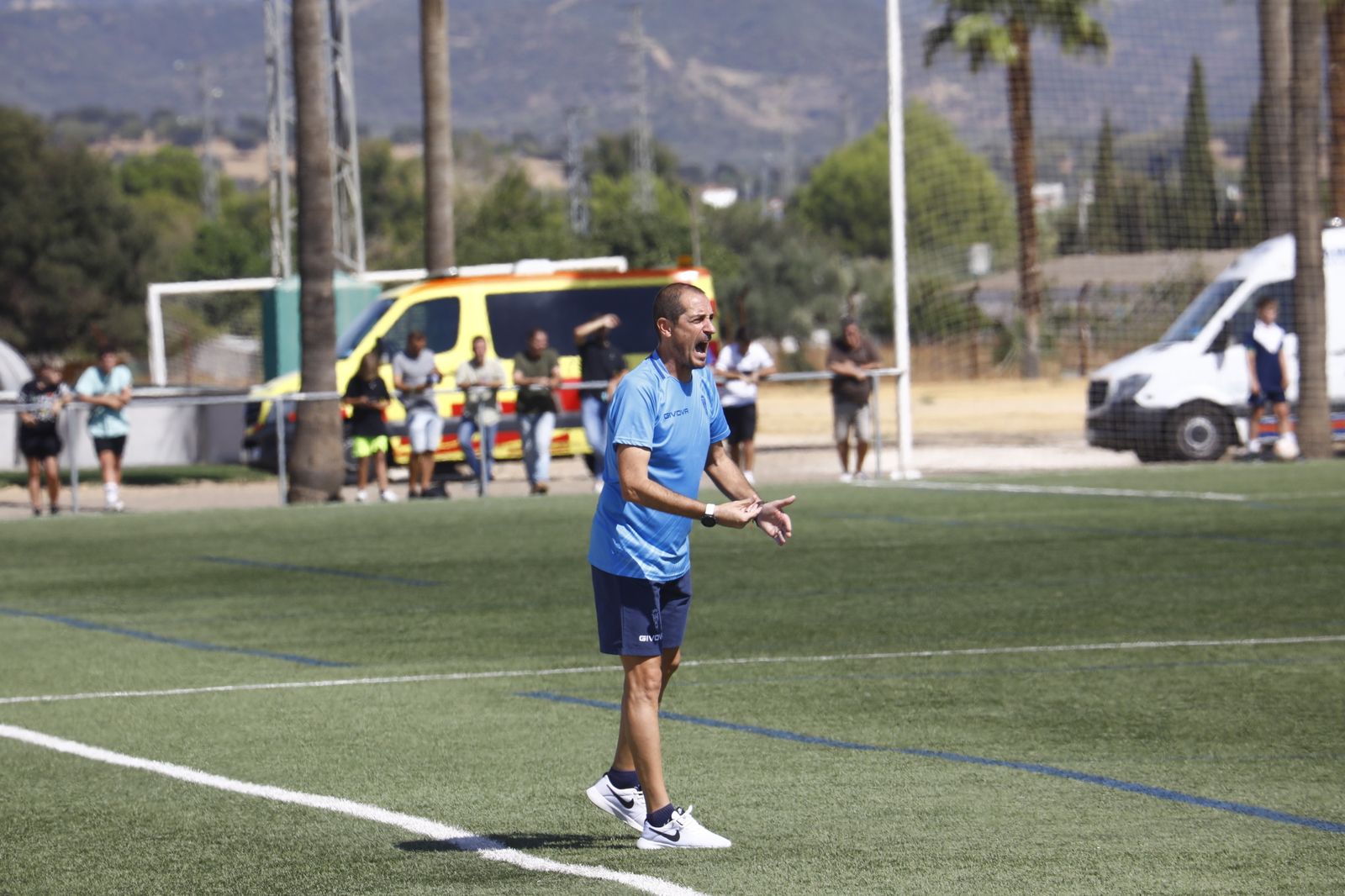 Imágenes del Córdoba B-Xerez CD en la Ciudad Deportiva (0-0)