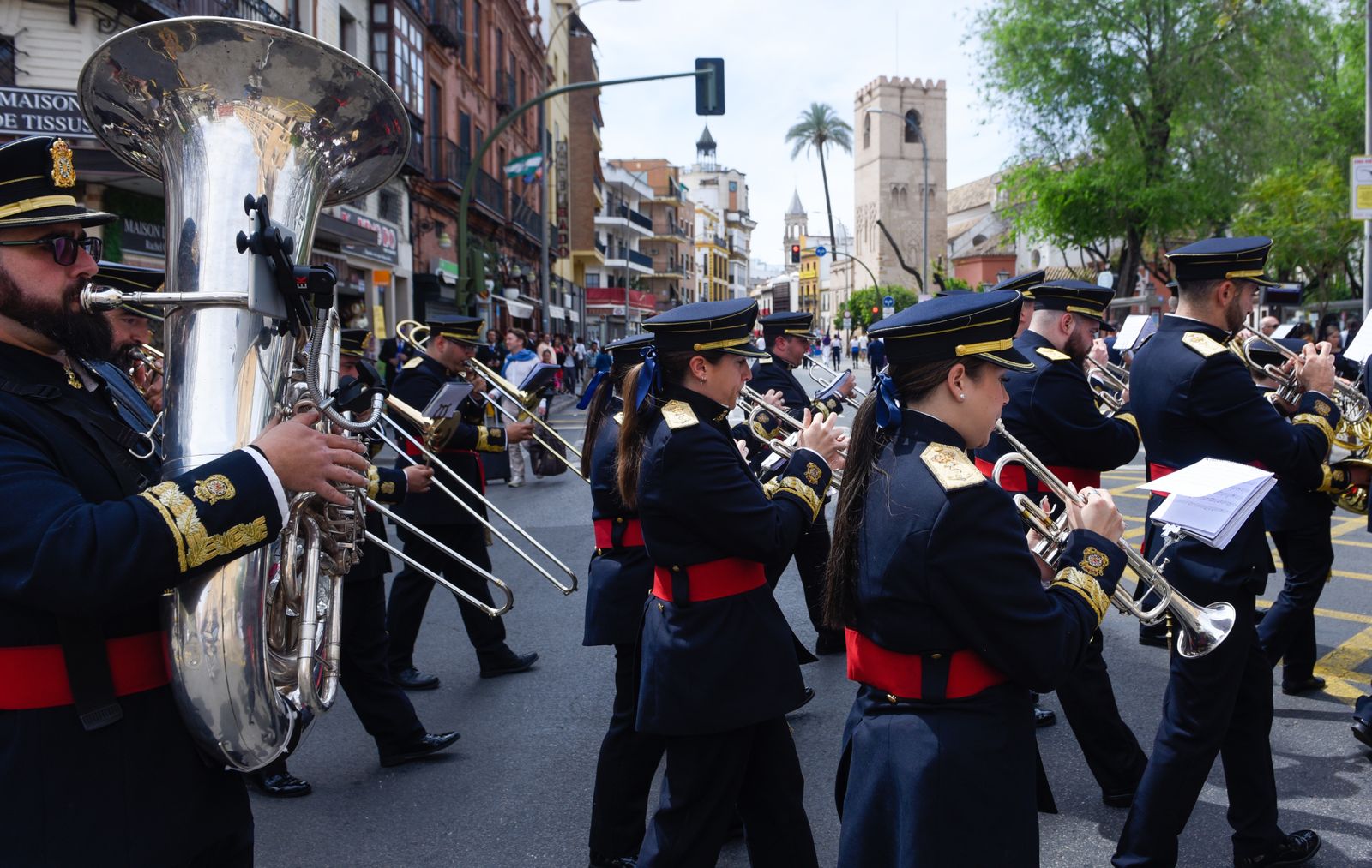 La Hermandad de La Exaltación, en imágenes