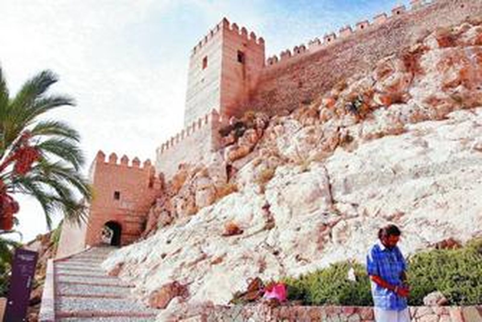 La Alcazaba es el principal ejemplo de la integración del Islam en Almería.