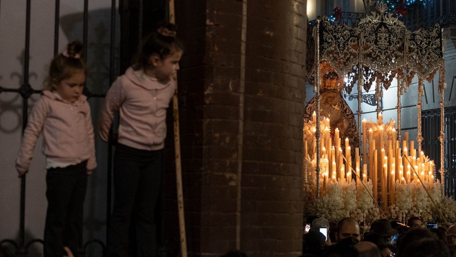La Candelaria por la Plaza del Triunfo, en imágenes