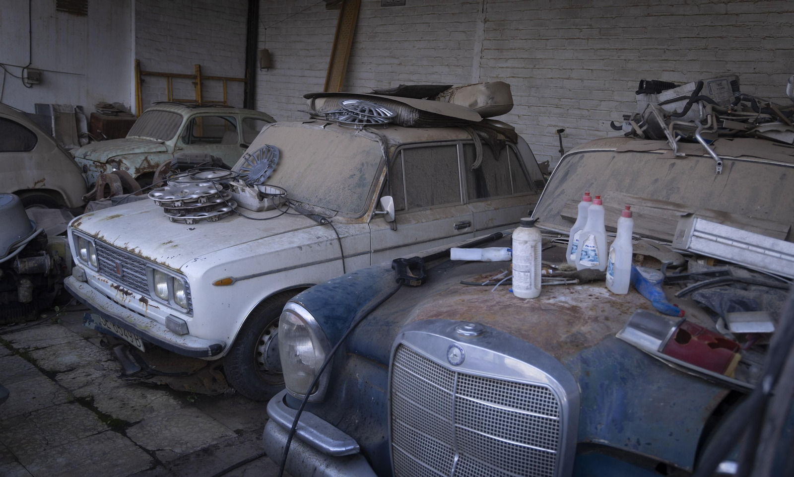 Los vehículos clásicos de Alfonso Chaves, todas las imágenes