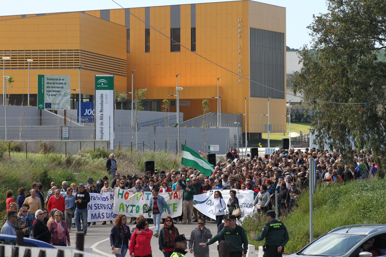 Representantes de distintos sectores reclamaron la apertura de este centro sanitario para evitar desplazamientos a otros hospitales de la provincia.