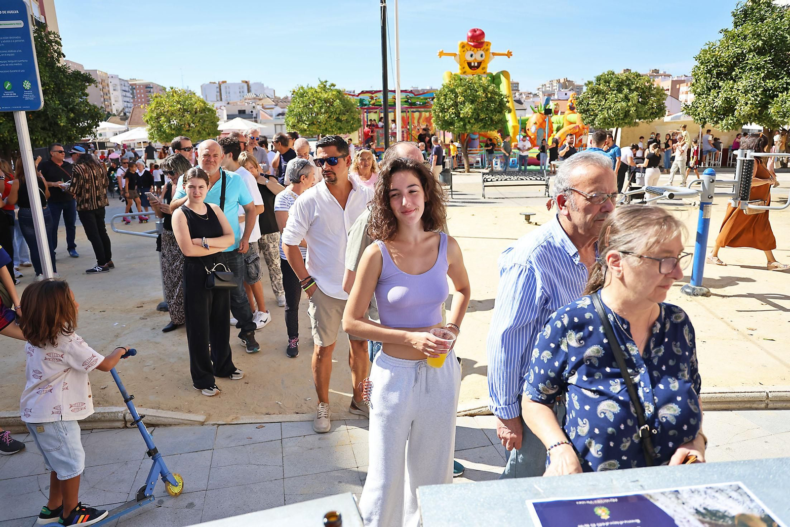 Imágenes de la Feria de las Migas y el Mosto en el Parque de La Luz de Huelva