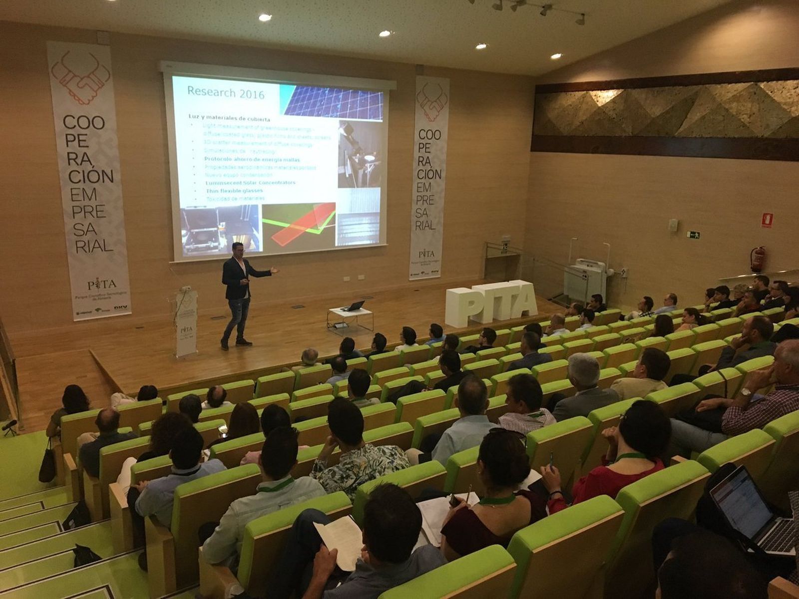 Esteban Baeza, durante su charla sobre tendencias técnologicas en el agro.