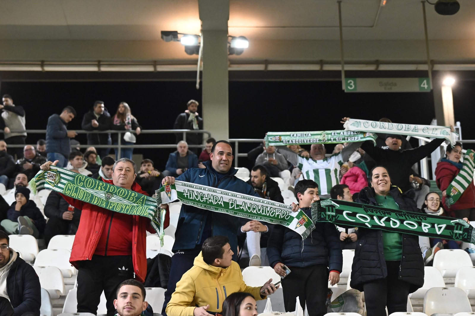 Las mejores fotos del gran ambiente en El Arcángel para el Córdoba CF - Eibar Las mejores fotos del gran ambiente en El Arcángel para el Córdoba CF - Eibar