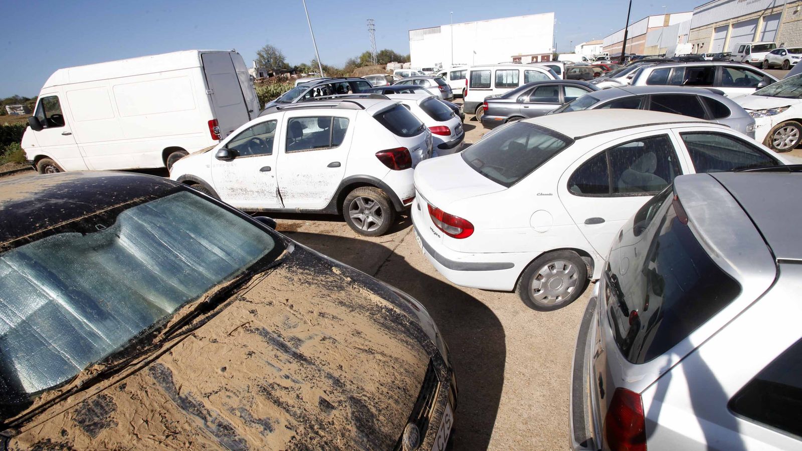 Solo en Lepe han quedado inutilizados unos 1.500 vehículos