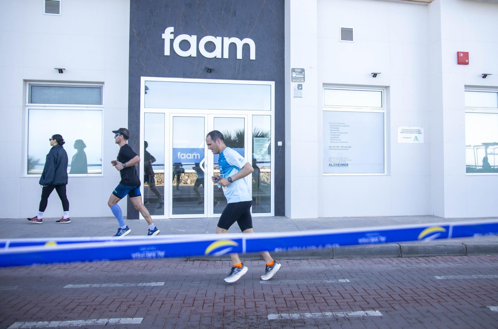 El Medio Maratón de Almería 2025, en imágenes