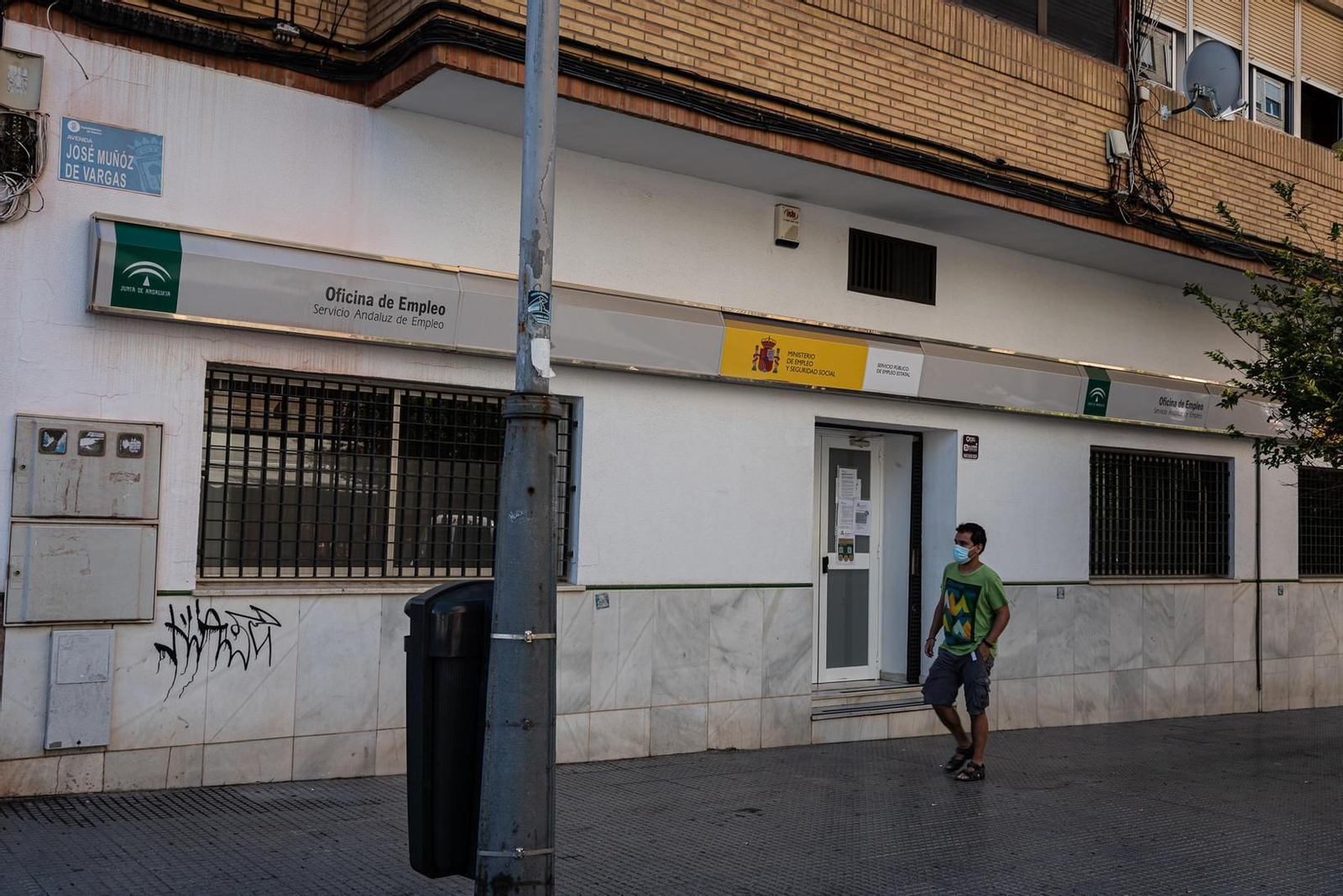 Imagen de una de las oficinas del Servicio Andaluz de Empleo en Huelva en la mañana de ayer. Imagen de una de las oficinas del Servicio Andaluz de Empleo en Huelva en la mañana de ayer.