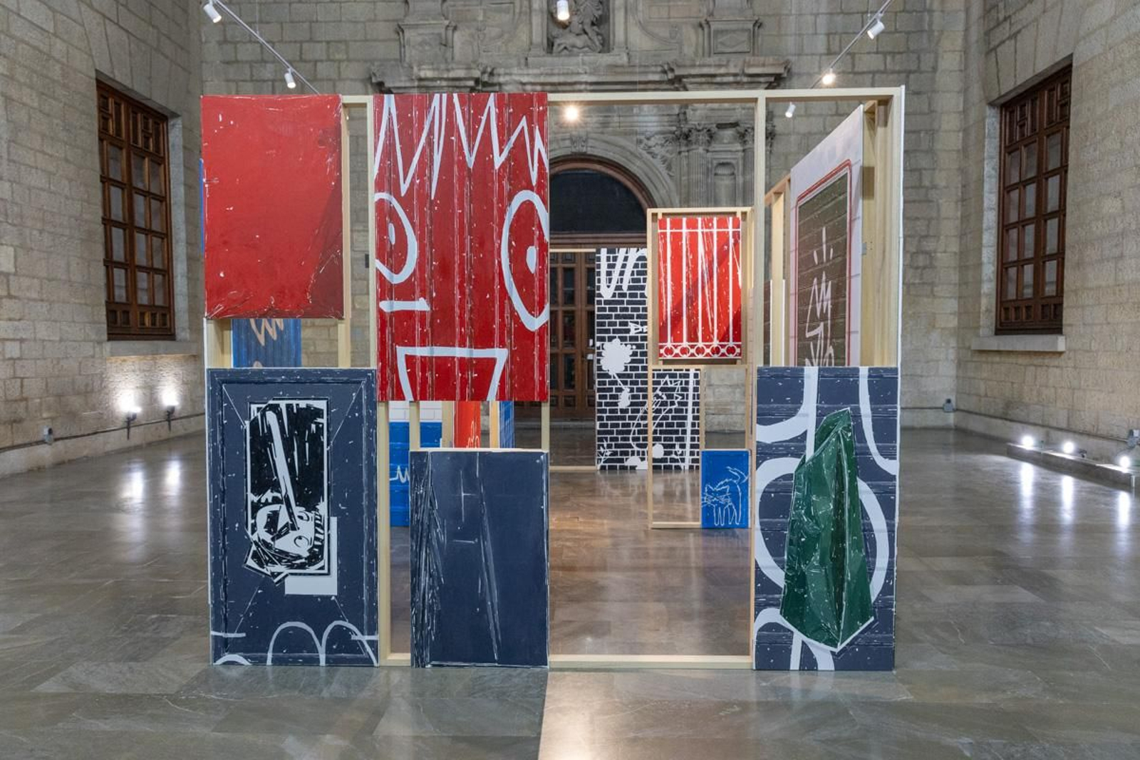 Inauguración de la exposición 'Sombras de bestias y coches'