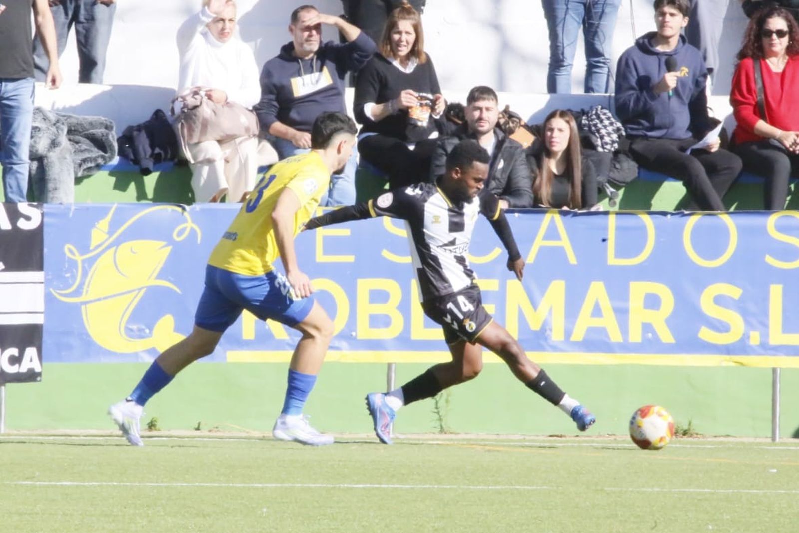 Las fotos de la victoria de la Balona en Conil