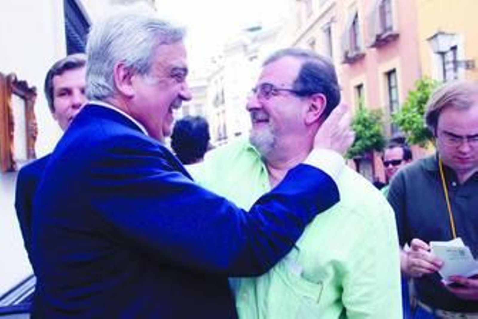 Luis Miguel Martín Rubio, con su hijo; Rogelio Gómez Trifón y José Manuel Soto