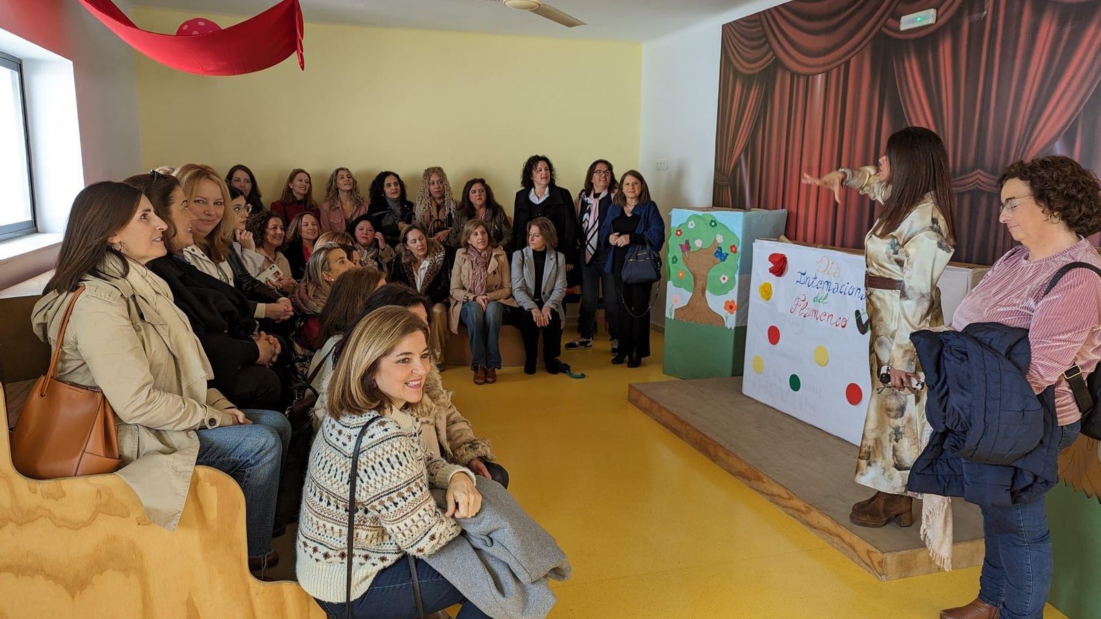 Encuentro de antiguas alumnas en el colegio Carmelitas Vedruna de San Fernando.