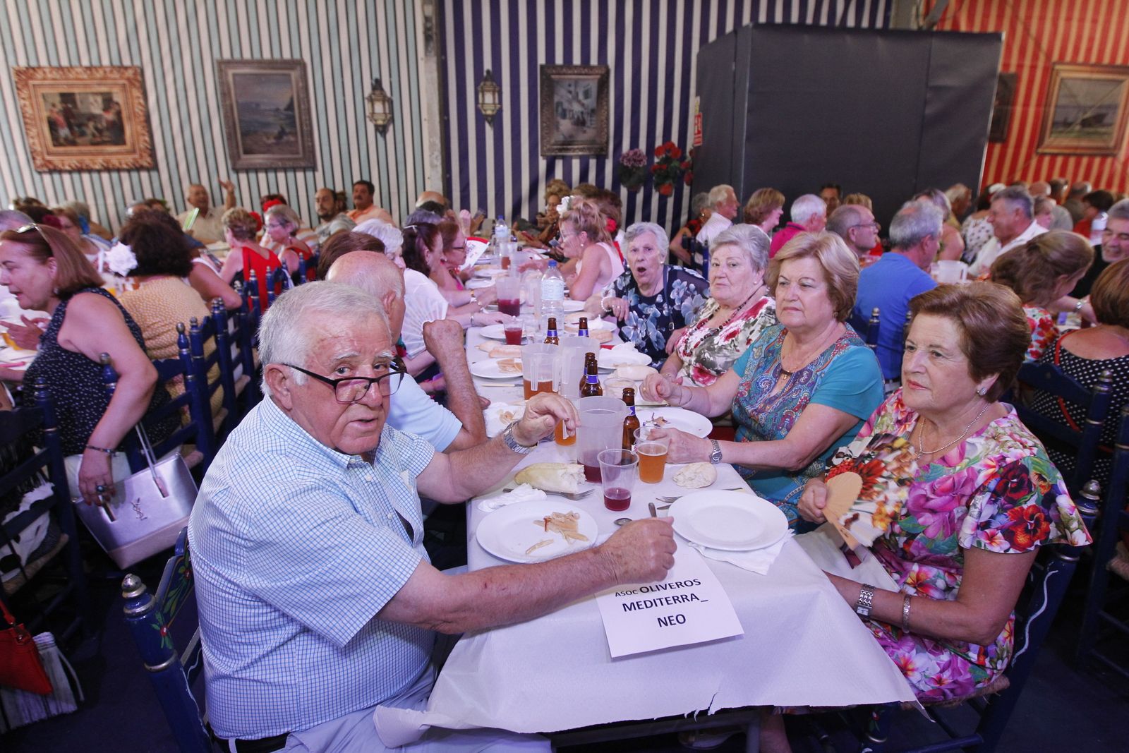 Fotogalería comida homenaje a los mayores. Feria de Almería 2019