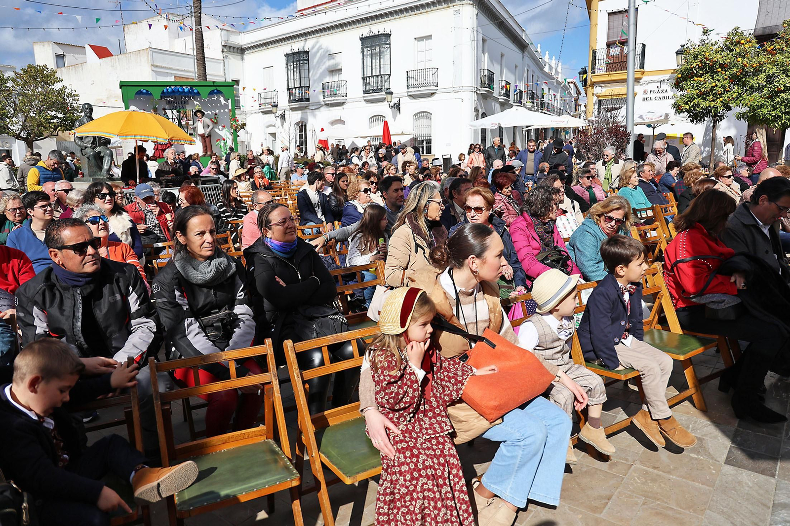 Imágenes del ambiente en la Feria de Época 1900 de Moguer