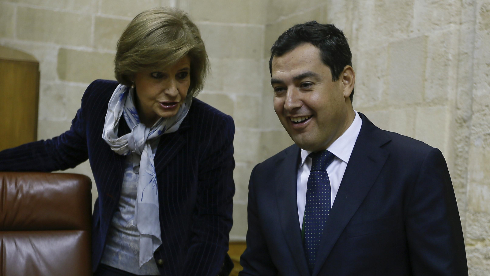 Los populares Juanma Moreno y Esperanza Oña