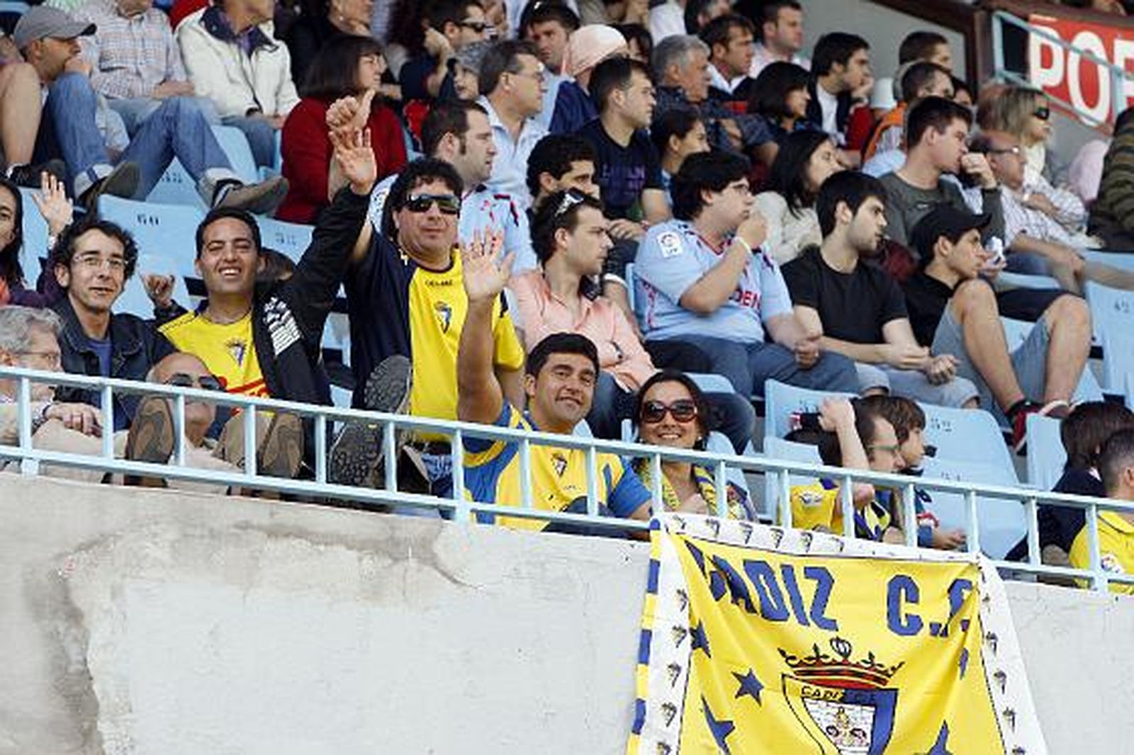 Los aficionados amarillos no pierden la esperanza. 

Foto: LOF