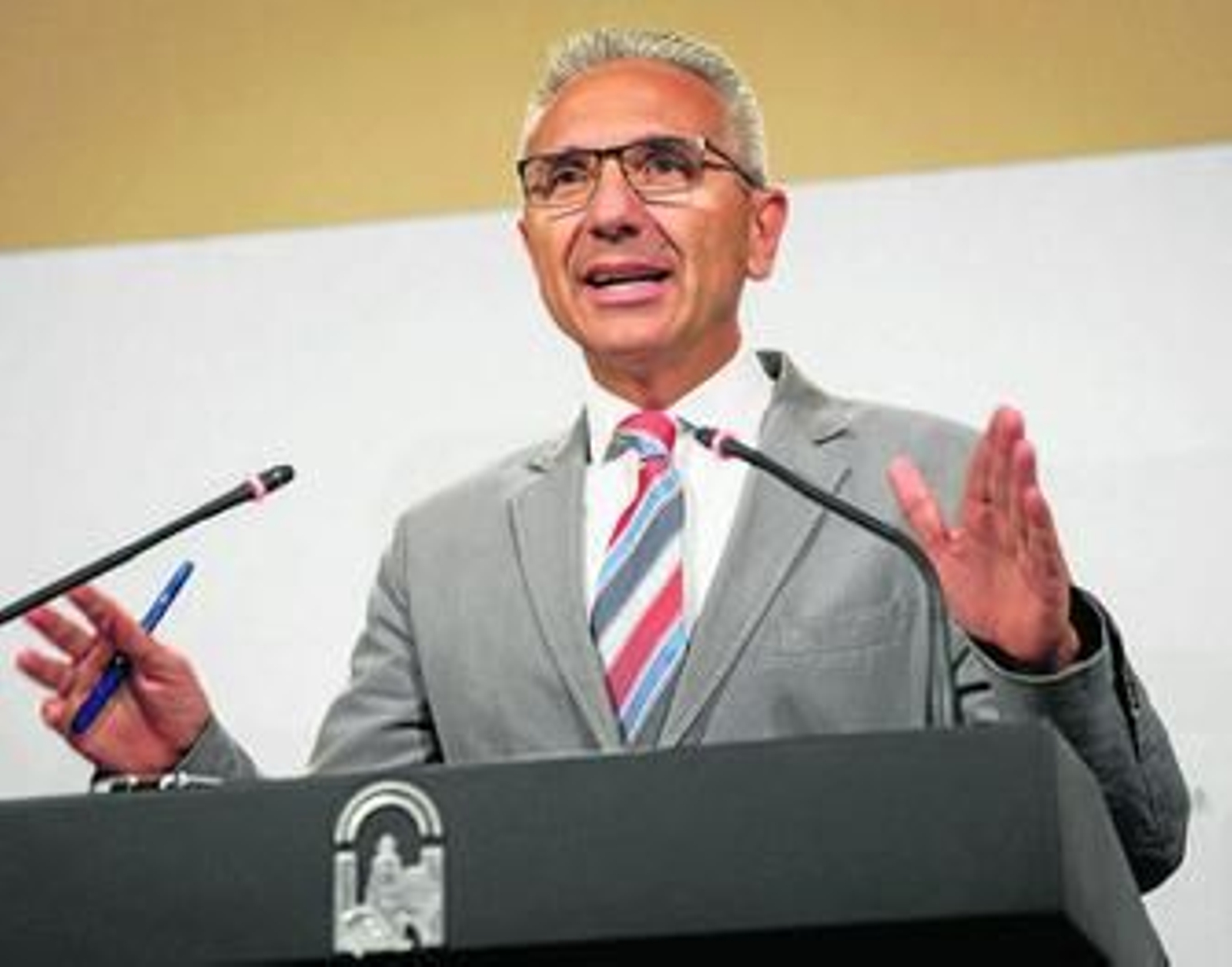 El portavoz del Gobierno, Miguel Ángel Vázquez, ayer en su comparecencia en San Telmo.