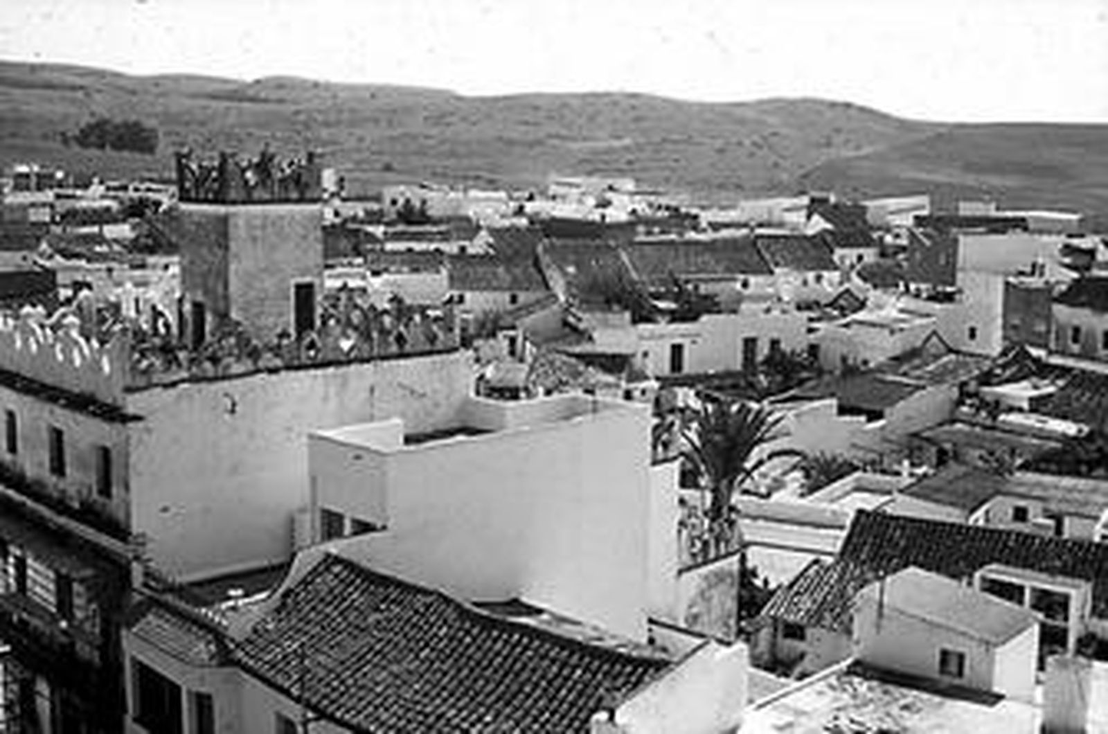 Vista general de Los Barrios a principios de los años 60 tomada desde la torre de la Iglesia.
