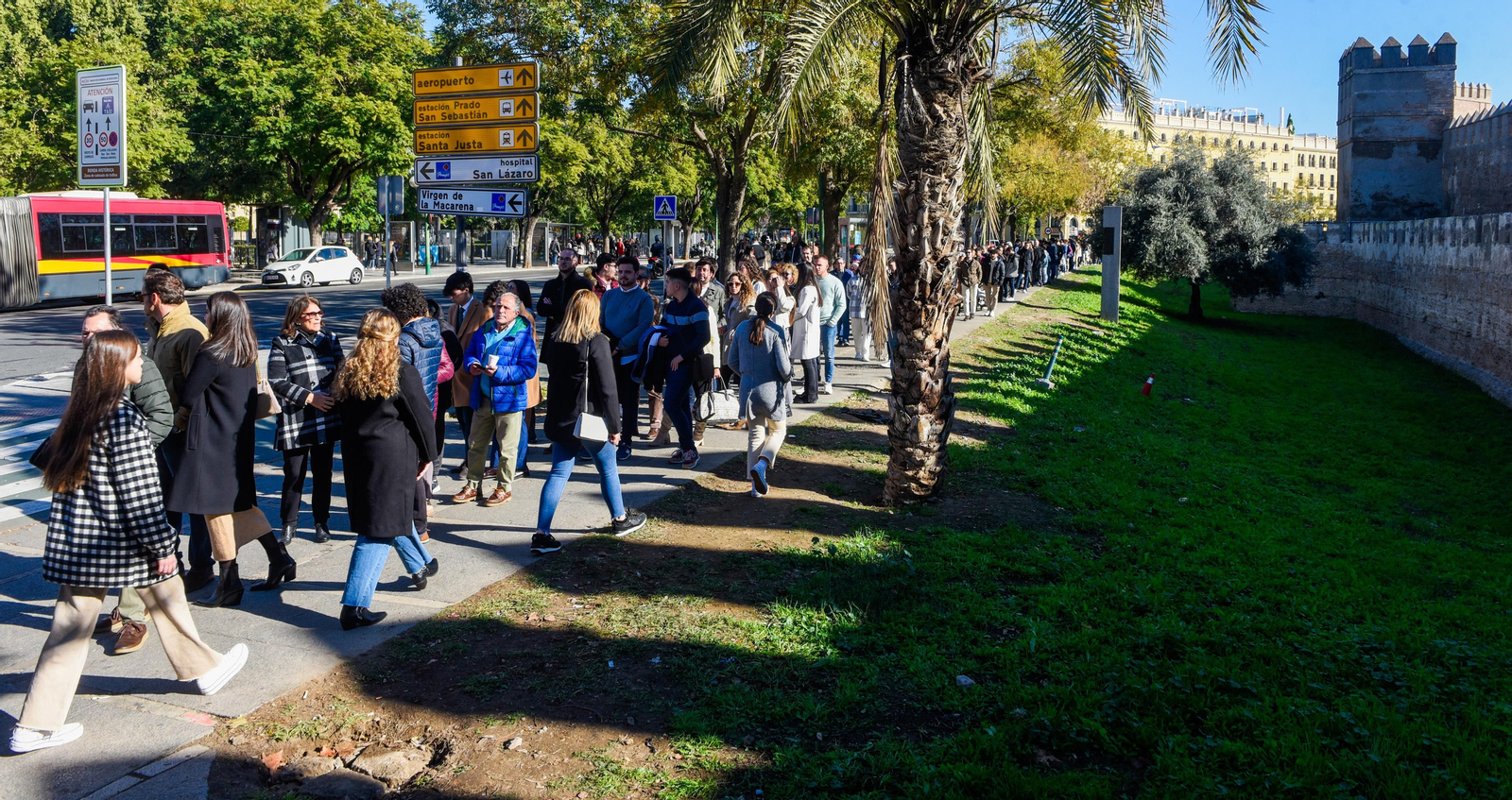 Colas en la Macarena